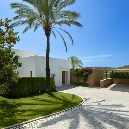 Experience The Ultimate Luxury In An Idyllic Setting Appartamento *